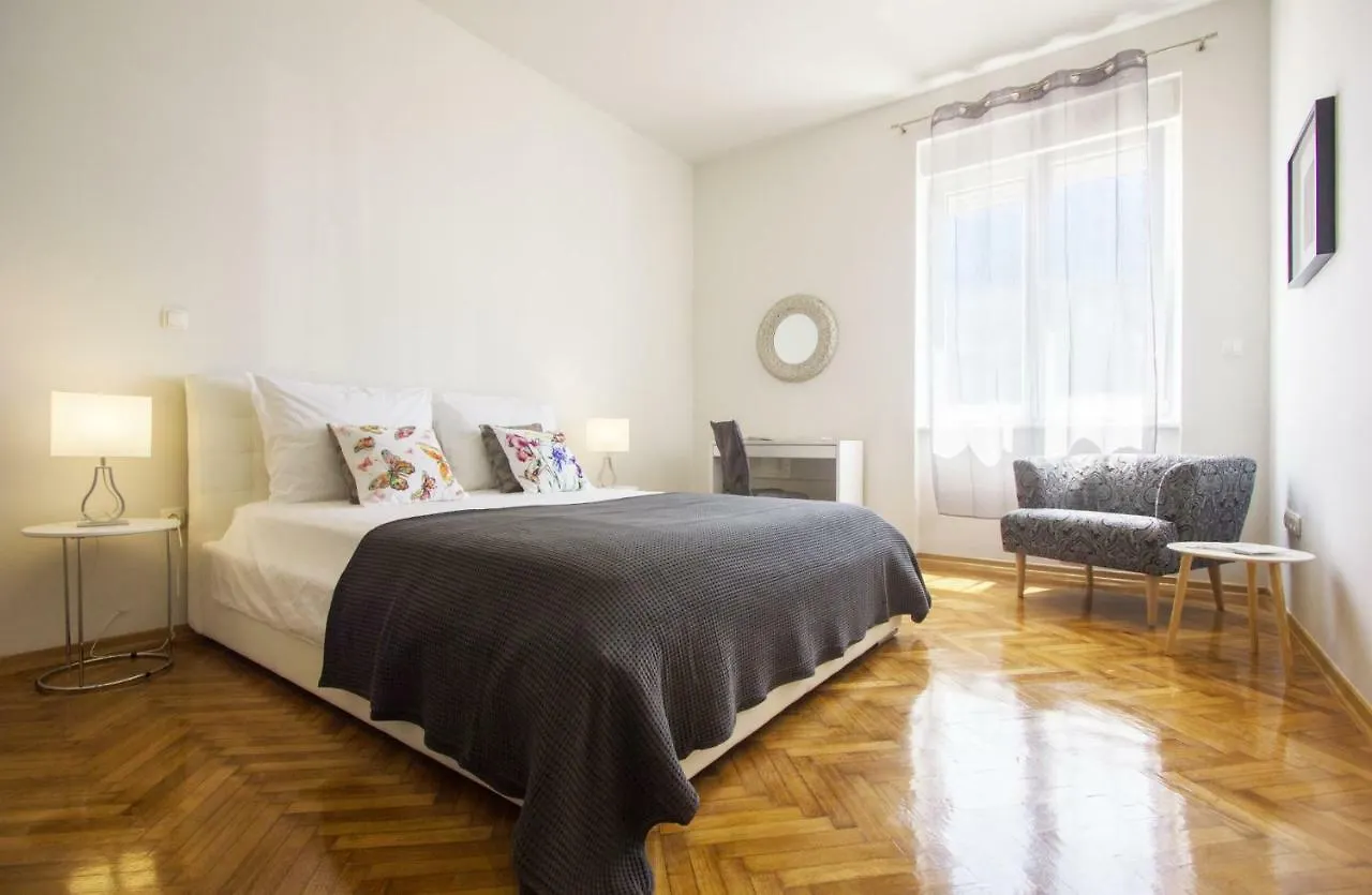 Appartement La Bayadere à Split 0*,